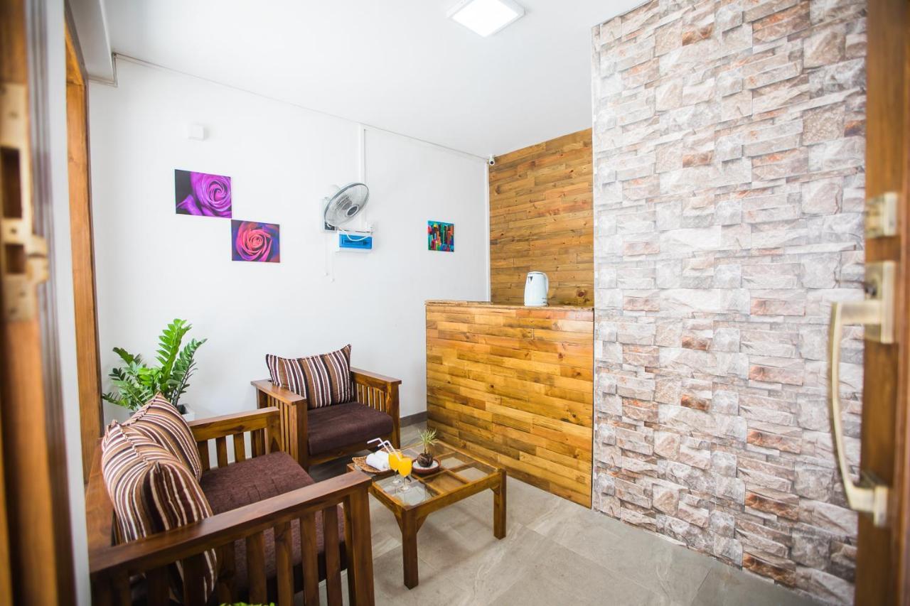 Maple Tree Residencies Ξενοδοχείο Dehiwala-Mount Lavinia Εξωτερικό φωτογραφία